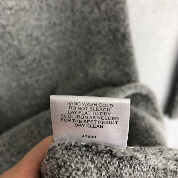 Romeo + Juliet Couture Women's Size Small Grey Knit Ruffle Sweater Mini Dress - Picture 9 of 10